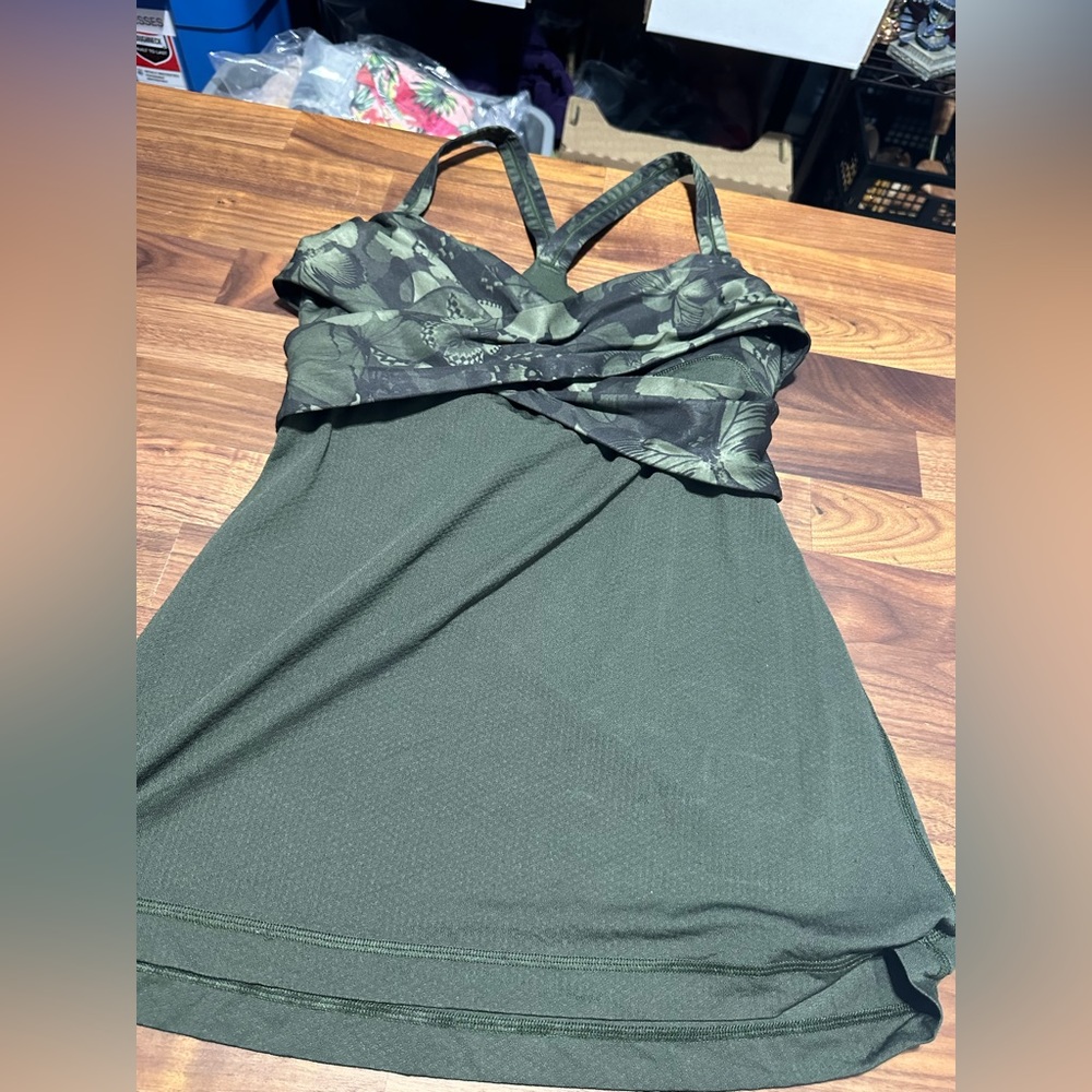 Lululemon Athletica Wrap Tank Top Green Women’s Medium - Picture 9 of 16